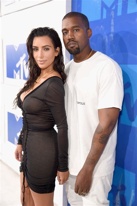 is kim dating kanye west